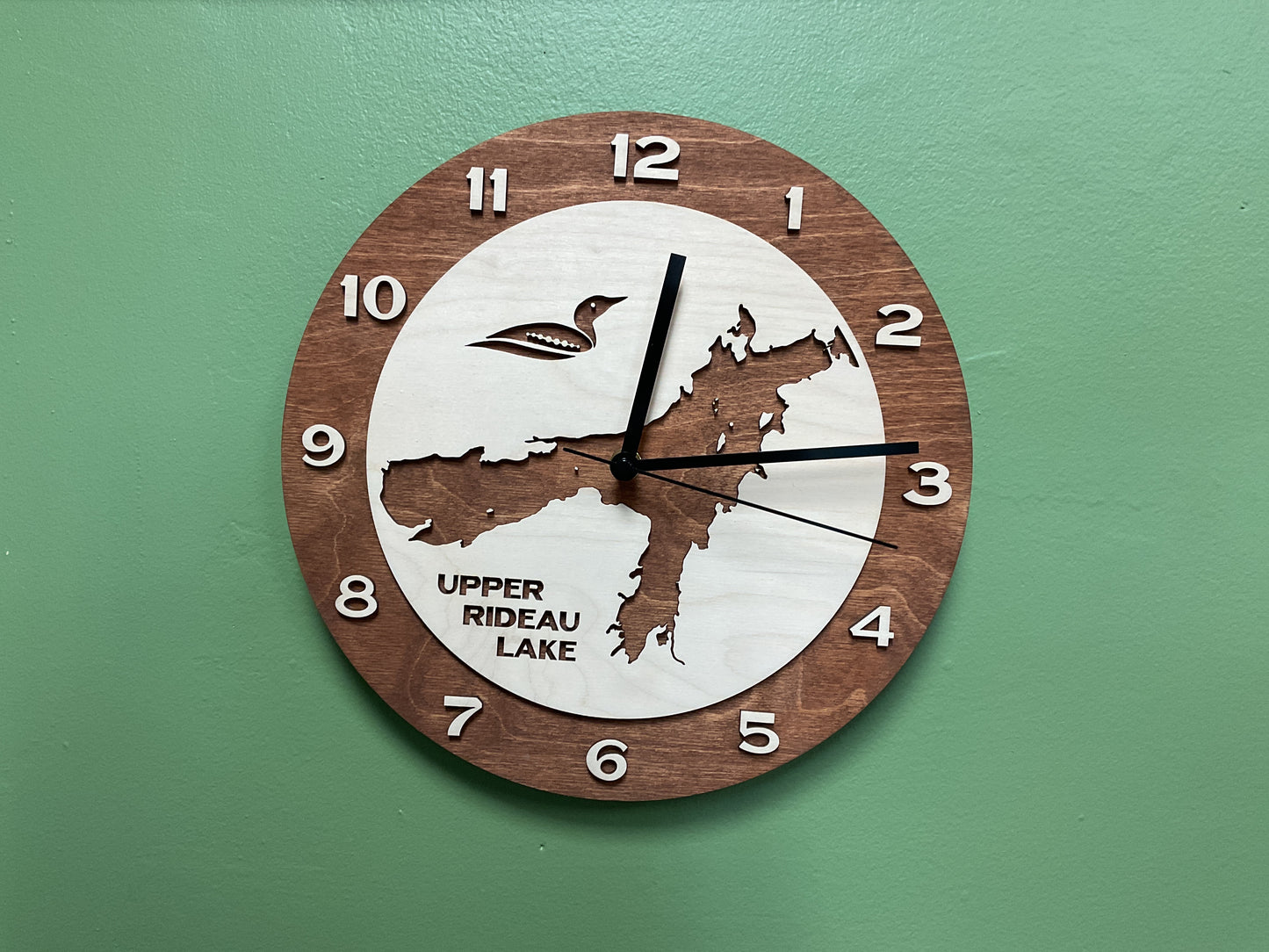 RM Lake Art Clock