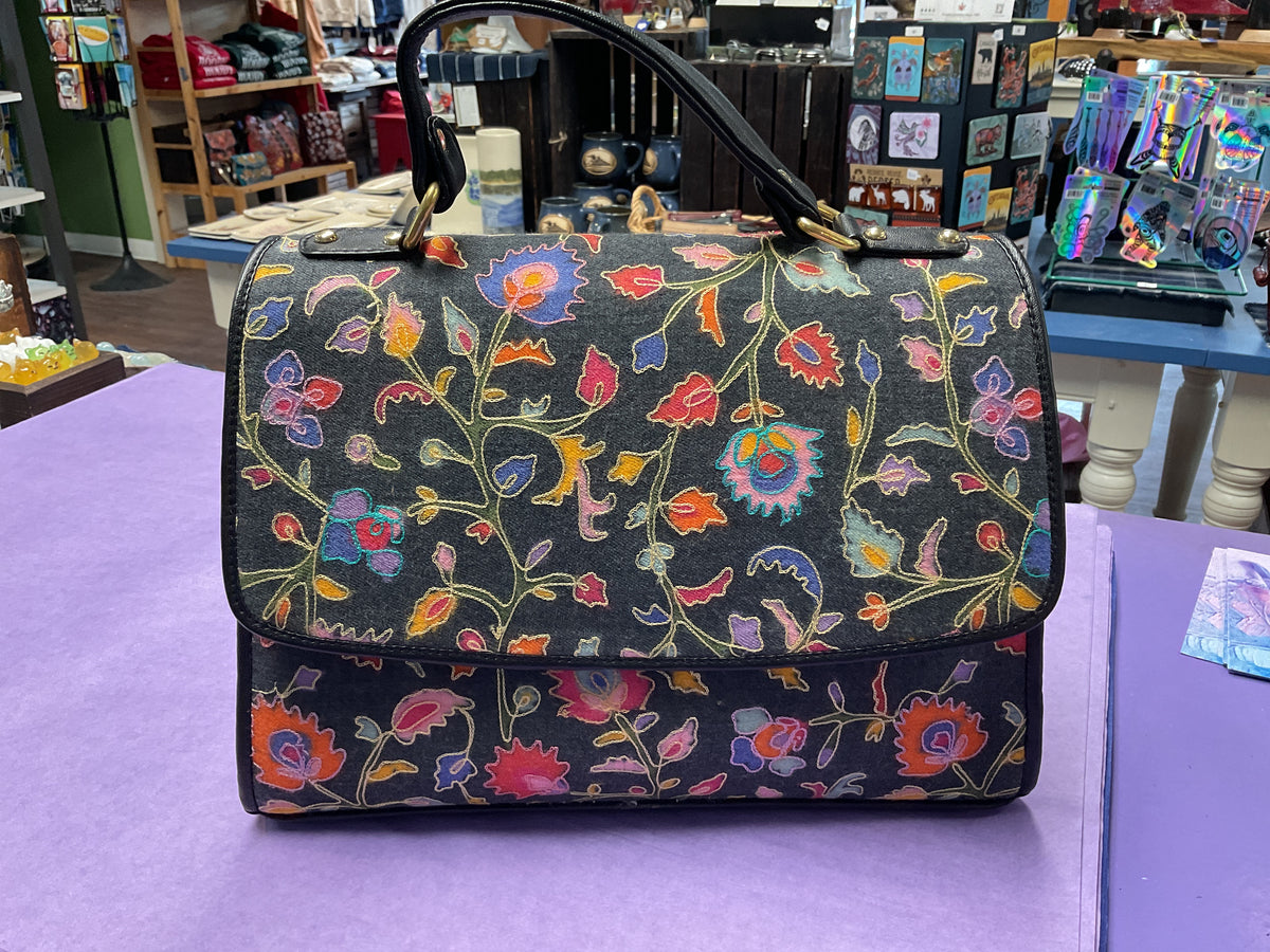Meet Kraft Embroidered Kalamkari Bag