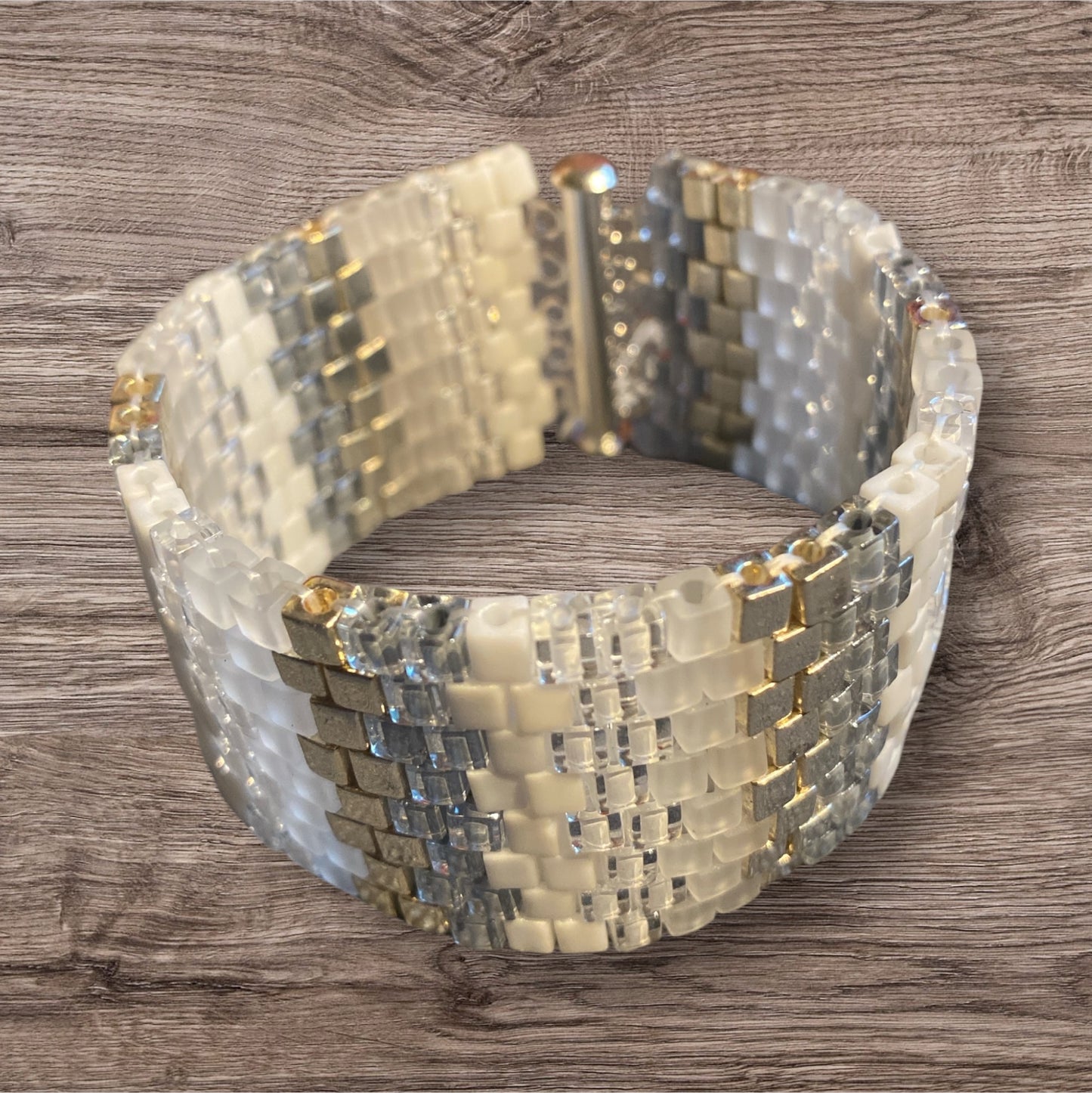BeadHellion White, Grey & Silver Cubes Bracelet